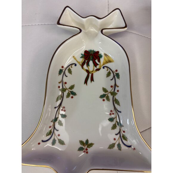 Mikasa Holiday Elegance Fine China Bell-Shaped Tray With Holly & Bow Design - Picture 7 of 8